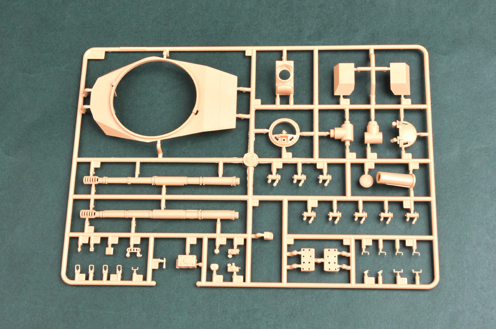 Hobby Boss 1/35 PLA PTL02 Wheeled Tank Destroyer