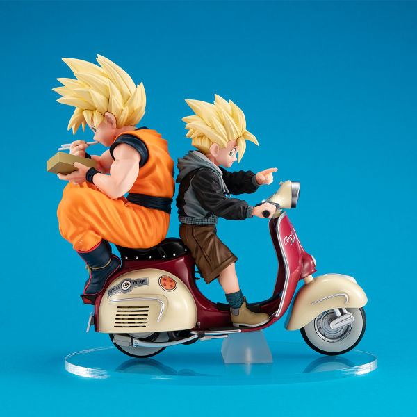 DESKTOP REAL McCOY EX Dragon Ball Z Super Saiyan Son Goku & Super Saiyan Son Gohan＆Mortorbike | 4535123842139