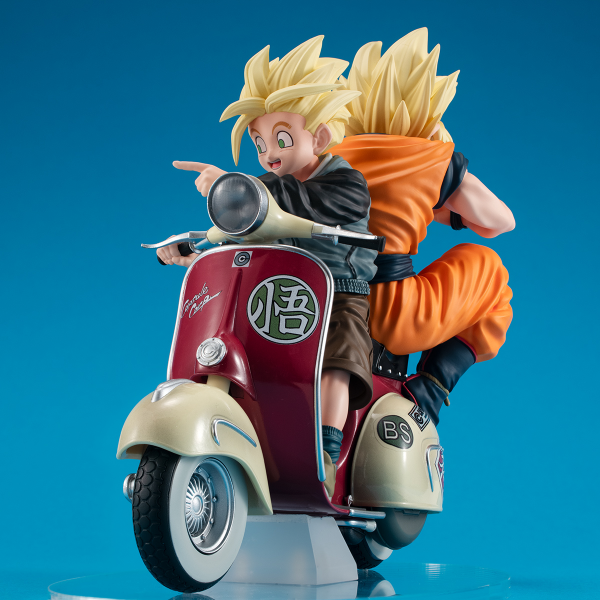 DESKTOP REAL McCOY EX Dragon Ball Z Super Saiyan Son Goku & Super Saiyan Son Gohan＆Mortorbike | 4535123842139