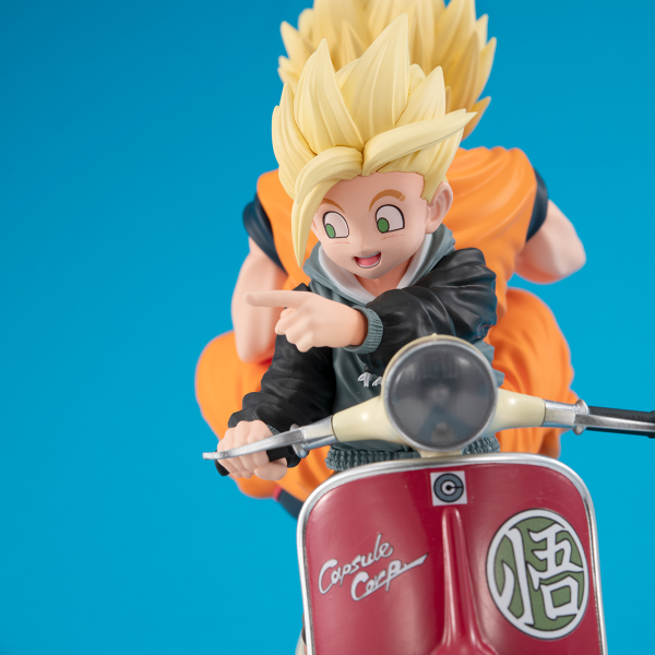 DESKTOP REAL McCOY EX Dragon Ball Z Super Saiyan Son Goku & Super Saiyan Son Gohan＆Mortorbike | 4535123842139