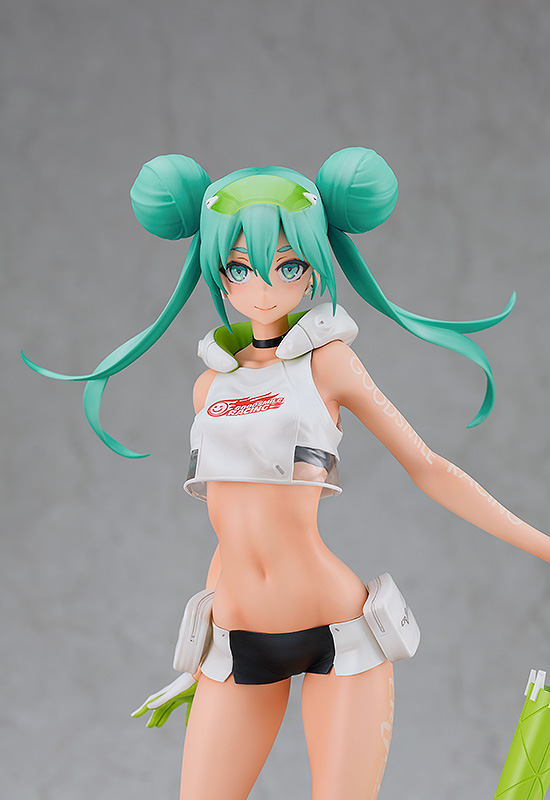 Good Smile Company Racing Miku 2022: Tropical Ver.