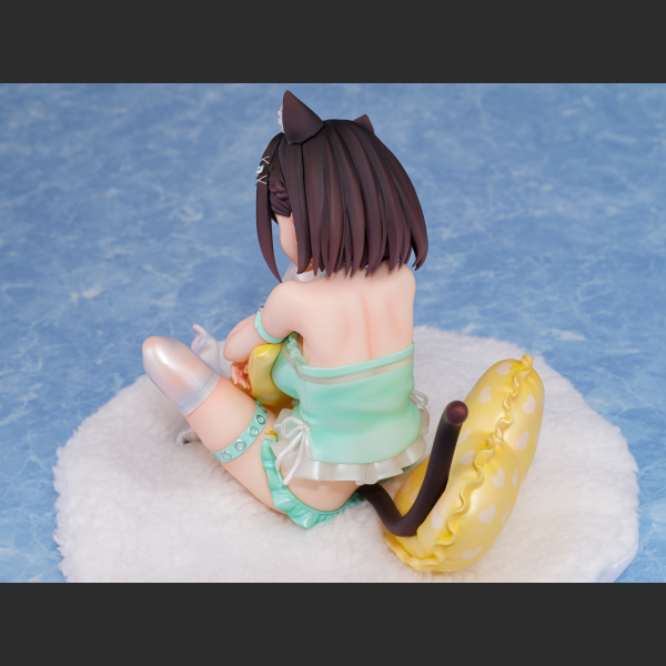 Good Smile Company Gaou 1/6 Daishuku Hold Ayaka chan Mint Green Ver.(4905083110690)(4905083110690)