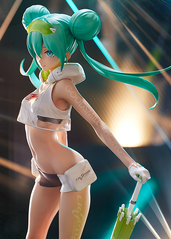 Good Smile Company Racing Miku 2022: Tropical Ver.