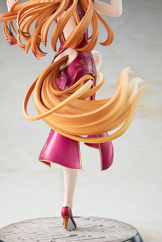 Good Smile Company Spice and Wolf Series Holo Chinese Dress Ver. 1/7 Scale Figure