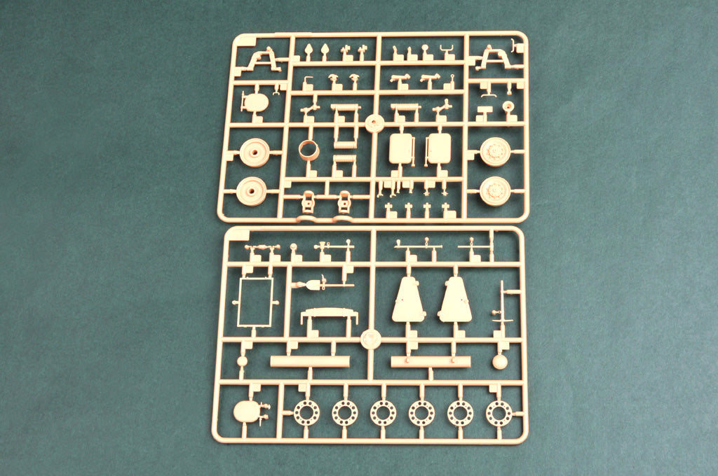 Hobby Boss 1/35 PLA PTL02 Wheeled Tank Destroyer