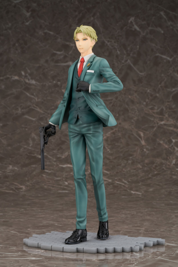 FURYU Corporation SPY×FAMILY Loid Forger 1/7 Scale Figure