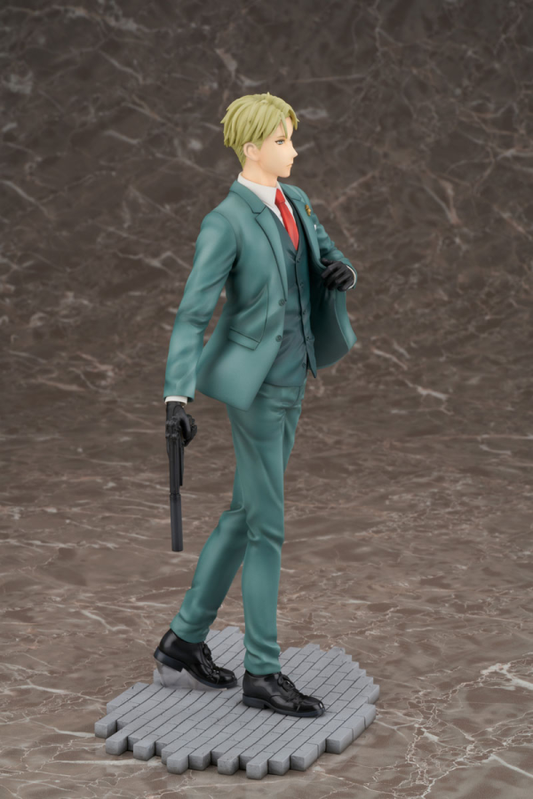 FURYU Corporation SPY×FAMILY Loid Forger 1/7 Scale Figure