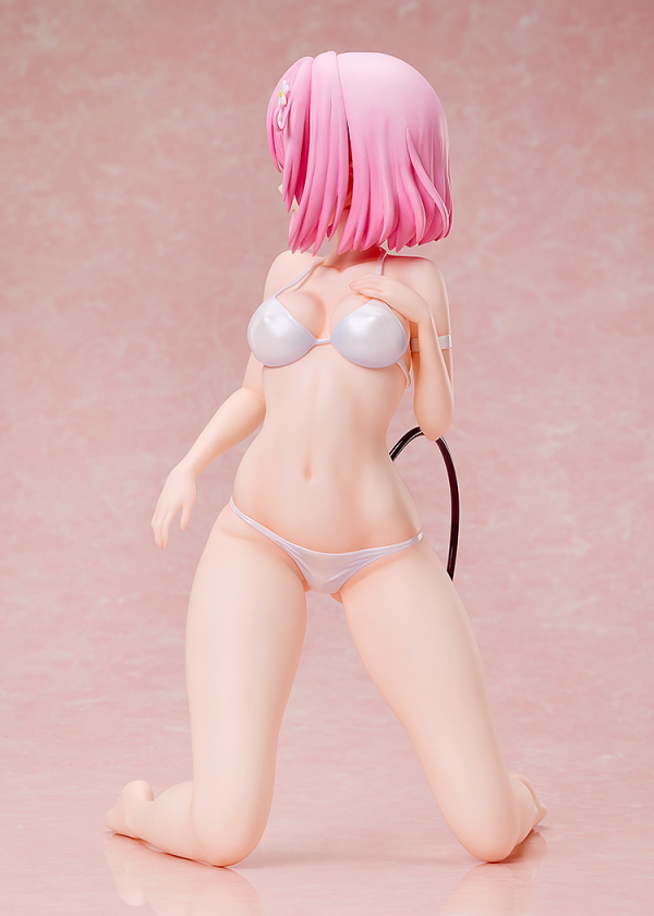 FREEing Momo Belia Deviluke: Swimsuit with Gym Uniform Ver.