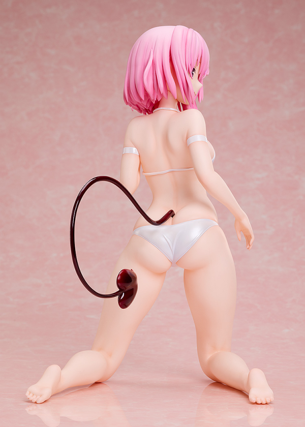 FREEing Momo Belia Deviluke: Swimsuit with Gym Uniform Ver.