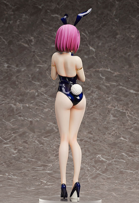 FREEing Hisako Arato: Bare Leg Bunny Ver. | 4570001511882