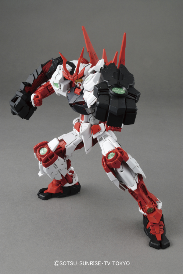 BANDAI Hobby MG 1/100 Sengoku Astray Gundam