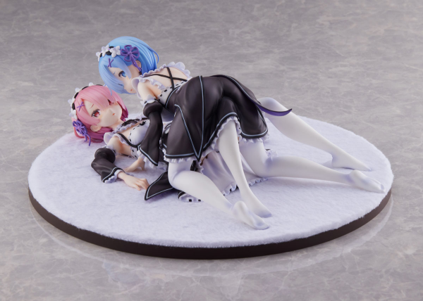 Good Smile Company Re:ZERO -Starting Life in Another World- Ram ＆ Rem 1/7 Scale Figure set