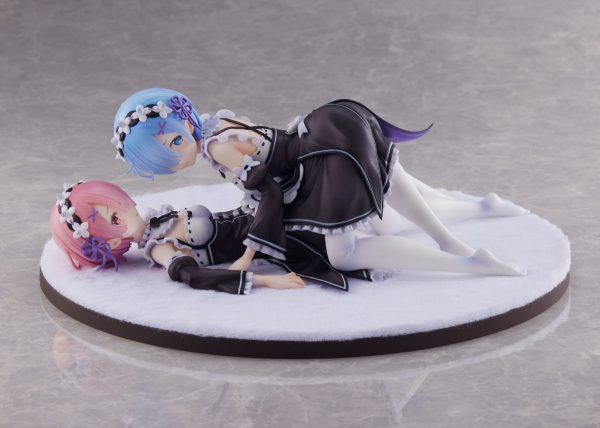 Good Smile Company Re:ZERO -Starting Life in Another World- Ram ＆ Rem 1/7 Scale Figure set