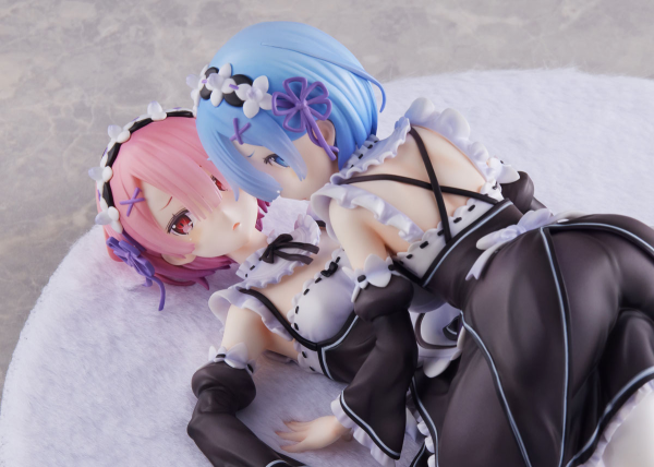 Good Smile Company Re:ZERO -Starting Life in Another World- Ram ＆ Rem 1/7 Scale Figure set