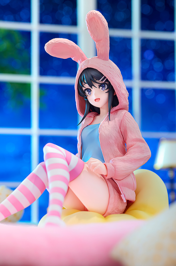 KADOKAWA Mai Sakurajima Hoodie☆Look Rabbit Ears Ver. Popular Edition