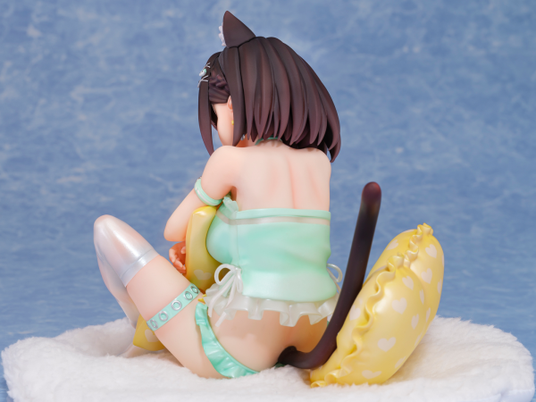 Good Smile Company Gaou 1/6 Daishuku Hold Ayaka chan Mint Green Ver.(4905083110690)(4905083110690)