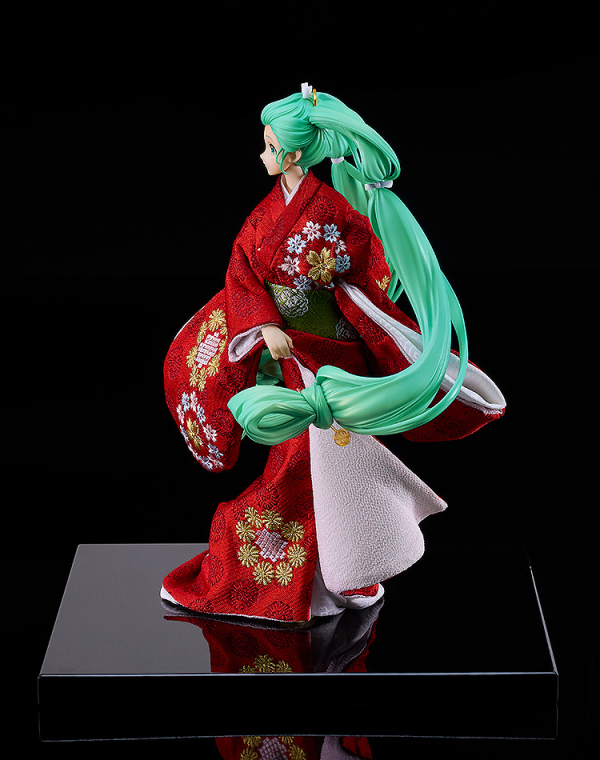 GOOD SMILE COMPANY Hatsune Miku: Beauty Looking Back Miku Ver. -Kyugetsu Collaboration Japanese Doll-(4580590204133)(4580590204133)