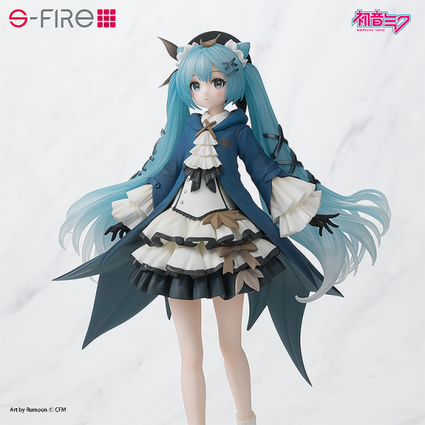 MIKU AUTUMN OUTING FIGURE