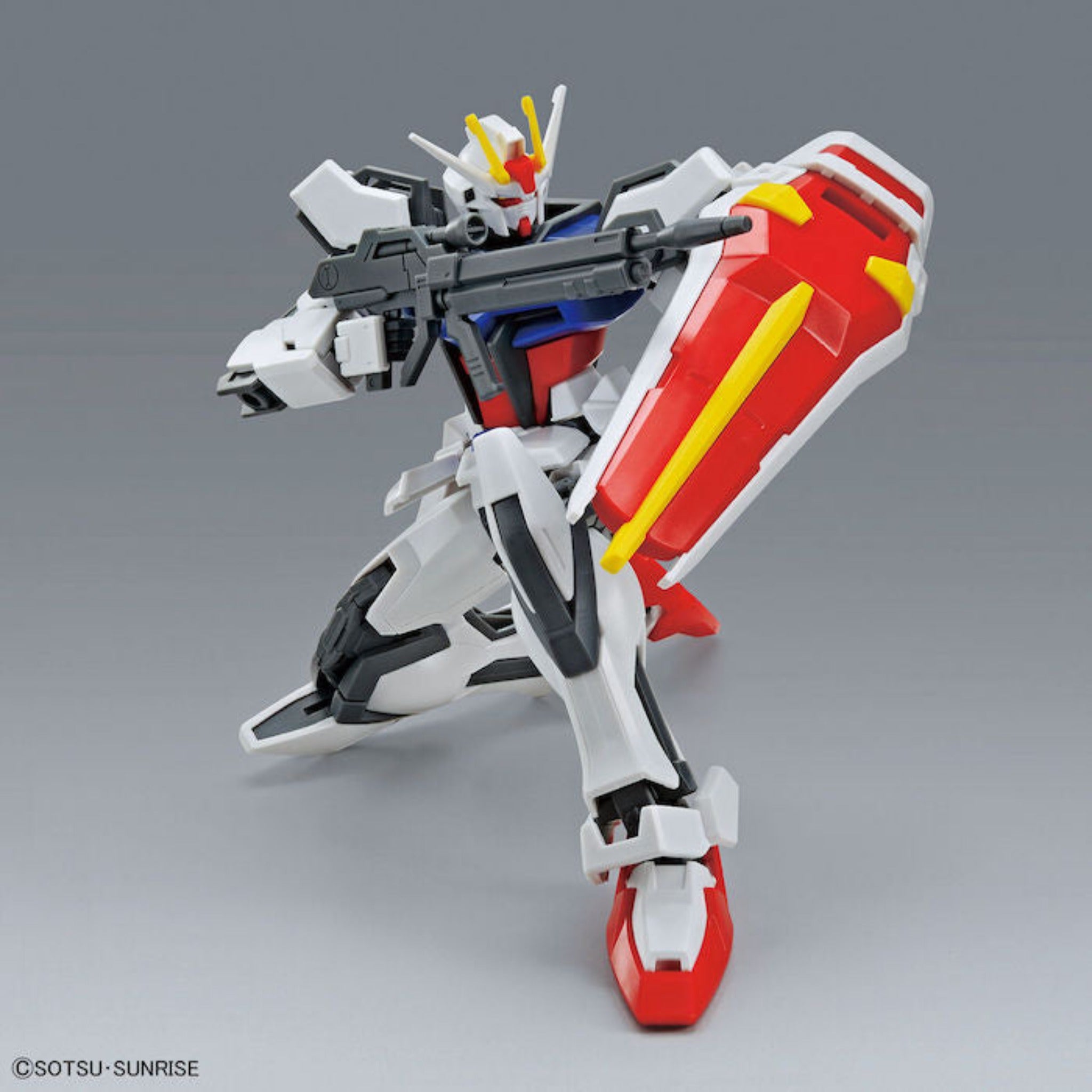 BANDAI Hobby ENTRY GRADE 1/144 STRIKE GUNDAM