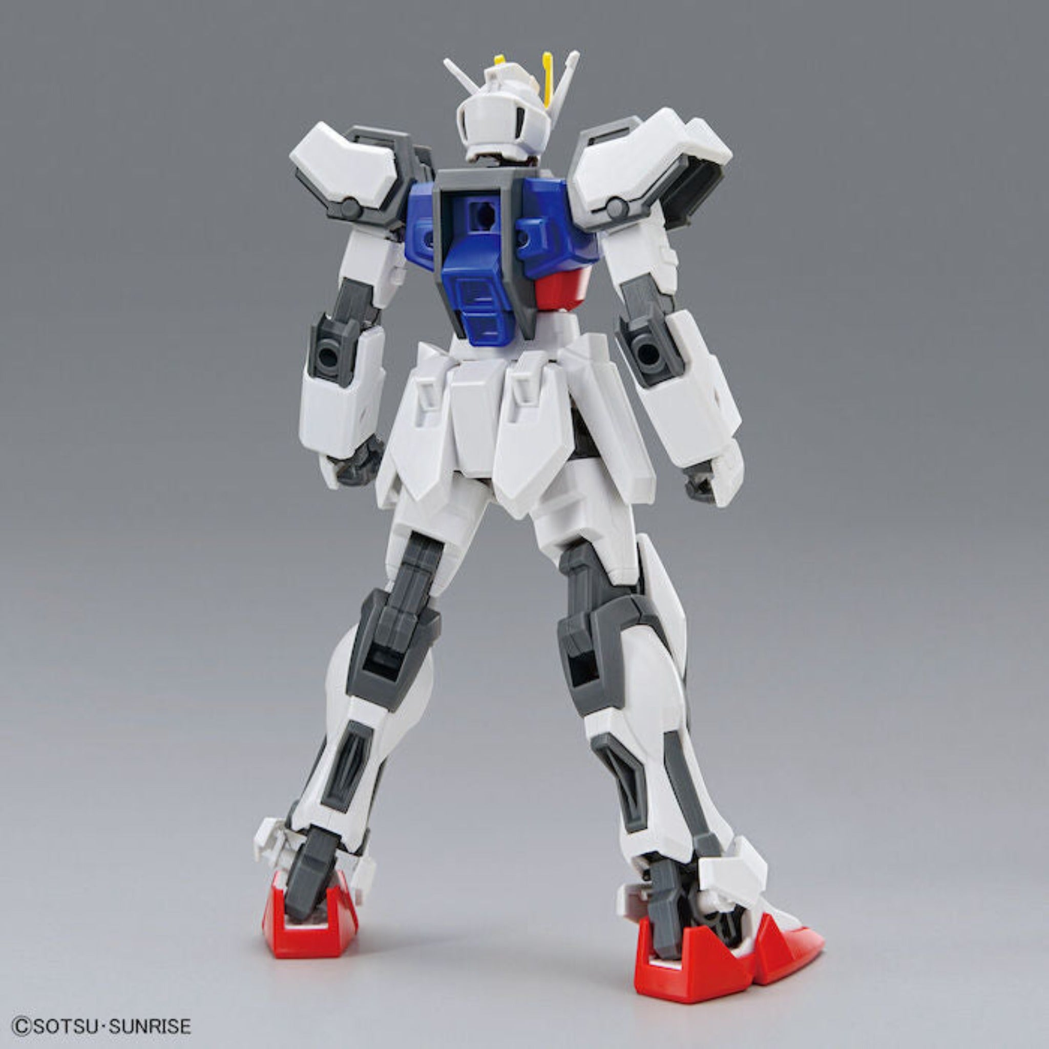 BANDAI Hobby ENTRY GRADE 1/144 STRIKE GUNDAM