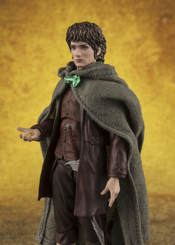 TAMASHII NATIONS Frodo Baggins & Gollum (The Lord of the Rings: The Fellowship of the Ring) "The Lord of the Rings", TAMASHII NATIONS S.H.Figuarts(4573102675637)(4573102675637)