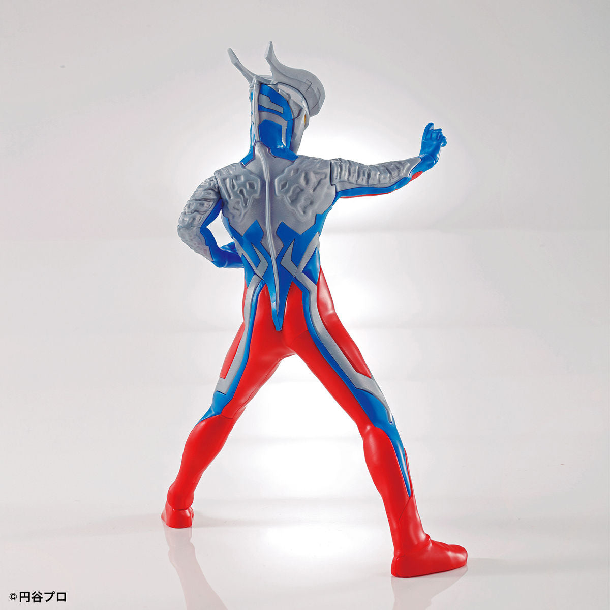 BANDAI Hobby ENTRY GRADE ULTRAMAN ZERO