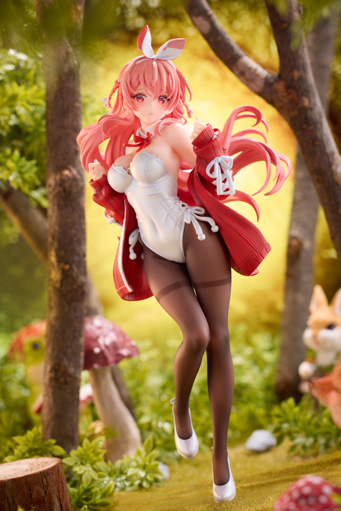 WHITE RABBIT ILLUSTRATED BY ROSUURI 1/7 PVC FIG (MR)