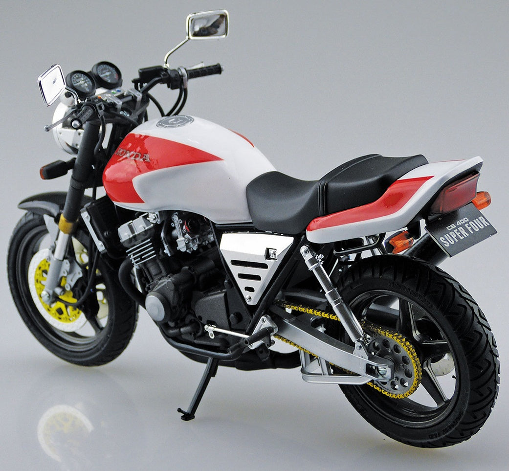 Aoshima 1/12 Honda NC31 CB400 Super Four '92 With Custom Parts