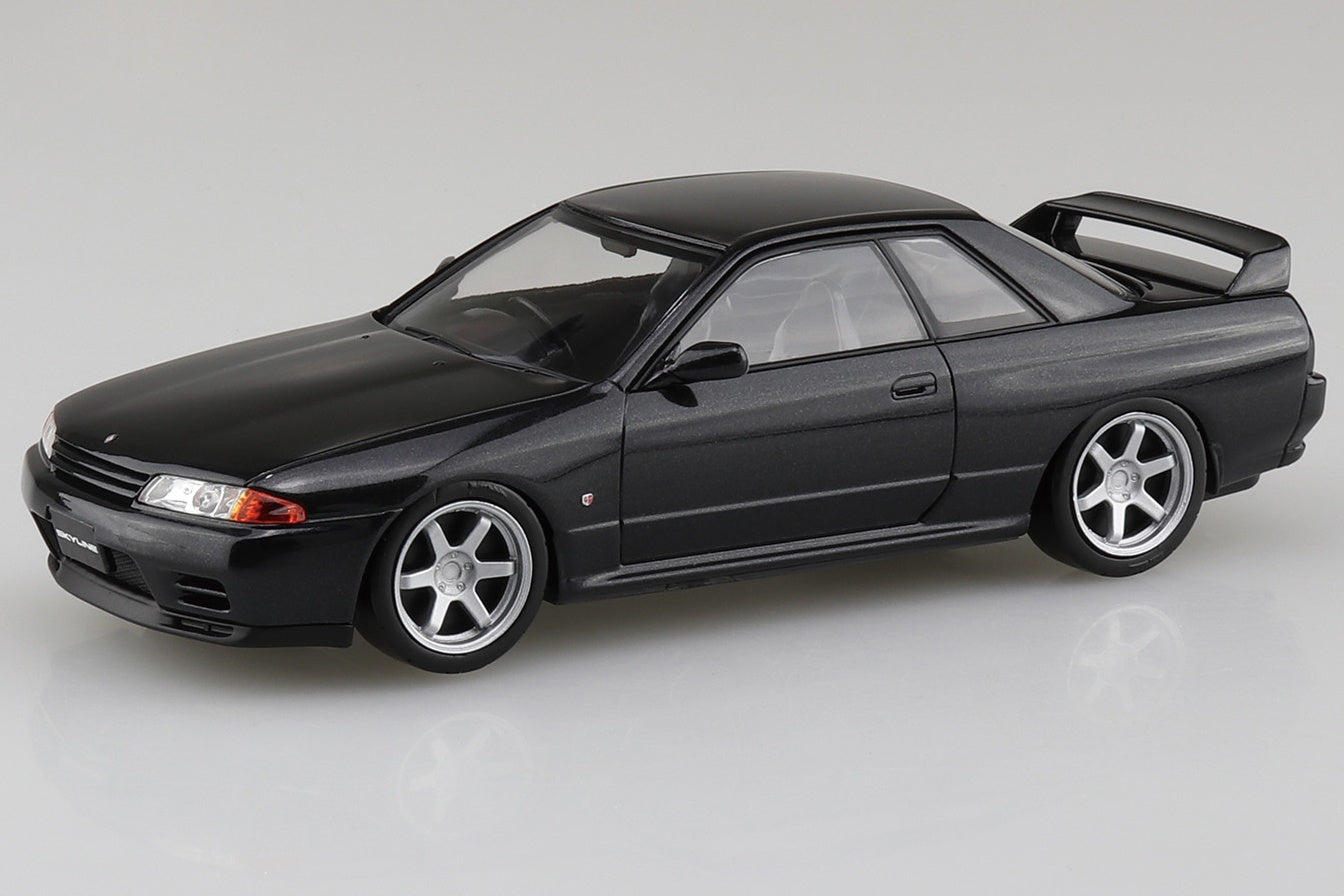 Aoshima 1/32 SNAP KIT Nissan R32 Skyline GT-R Custom Wheels (Black Pearl Metallic)