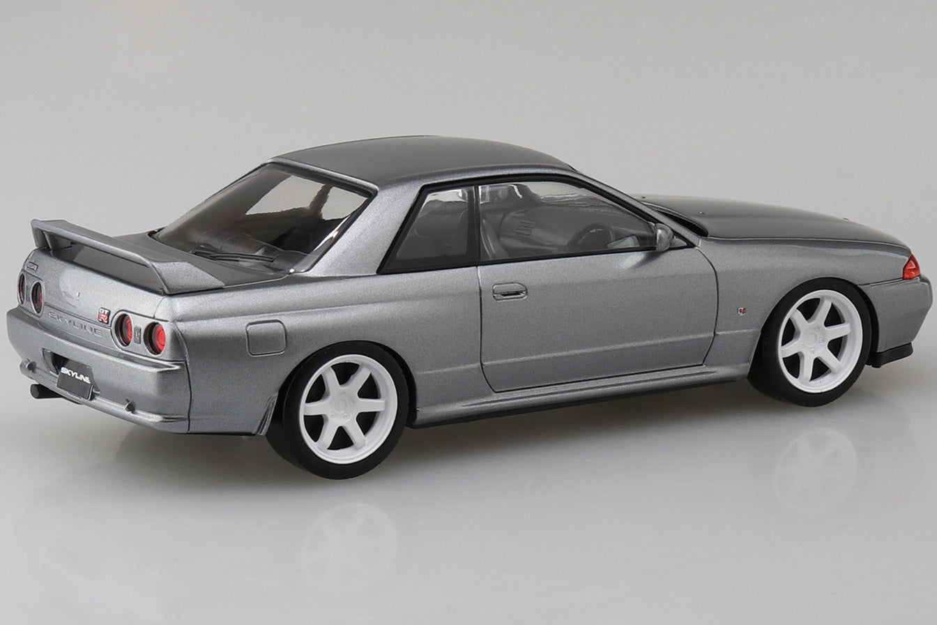 Aoshima 1/32 SNAP KIT Nissan R32 Skyline GT-R Custom Wheels (Spark Silver)