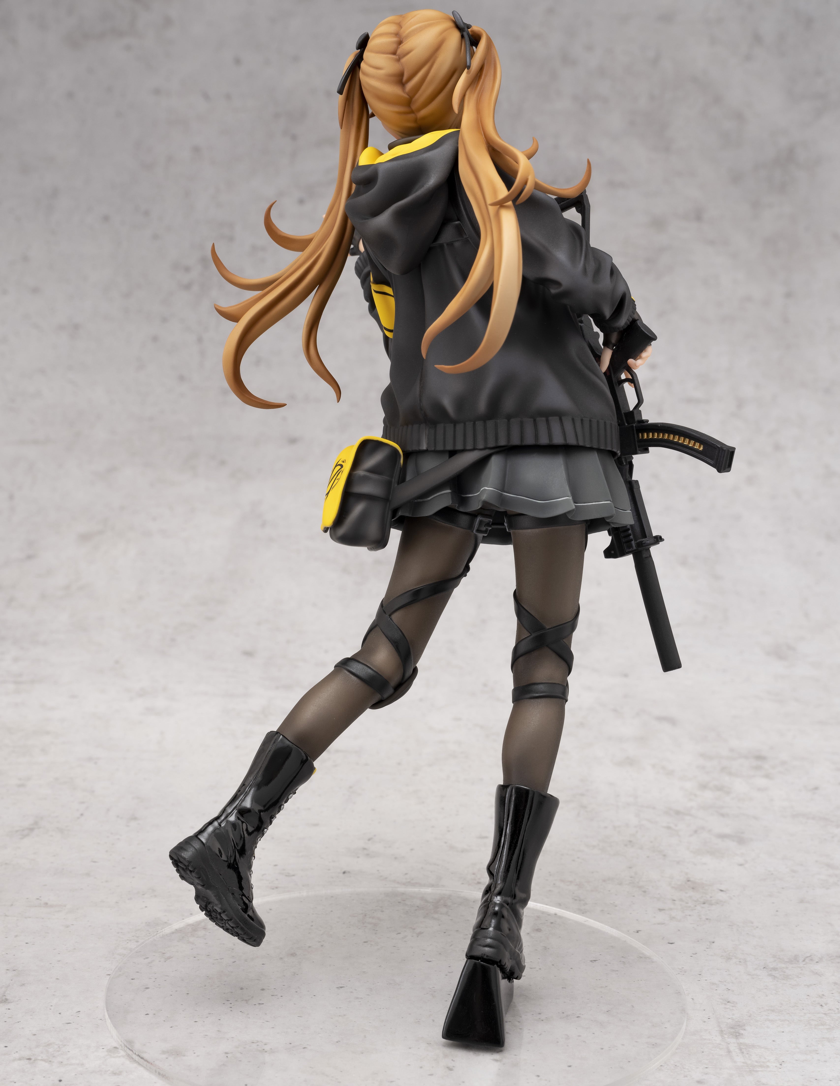 Aoshima 1/7 Dolls Frontline 1/7 Ump9 Overseas Figure Kit