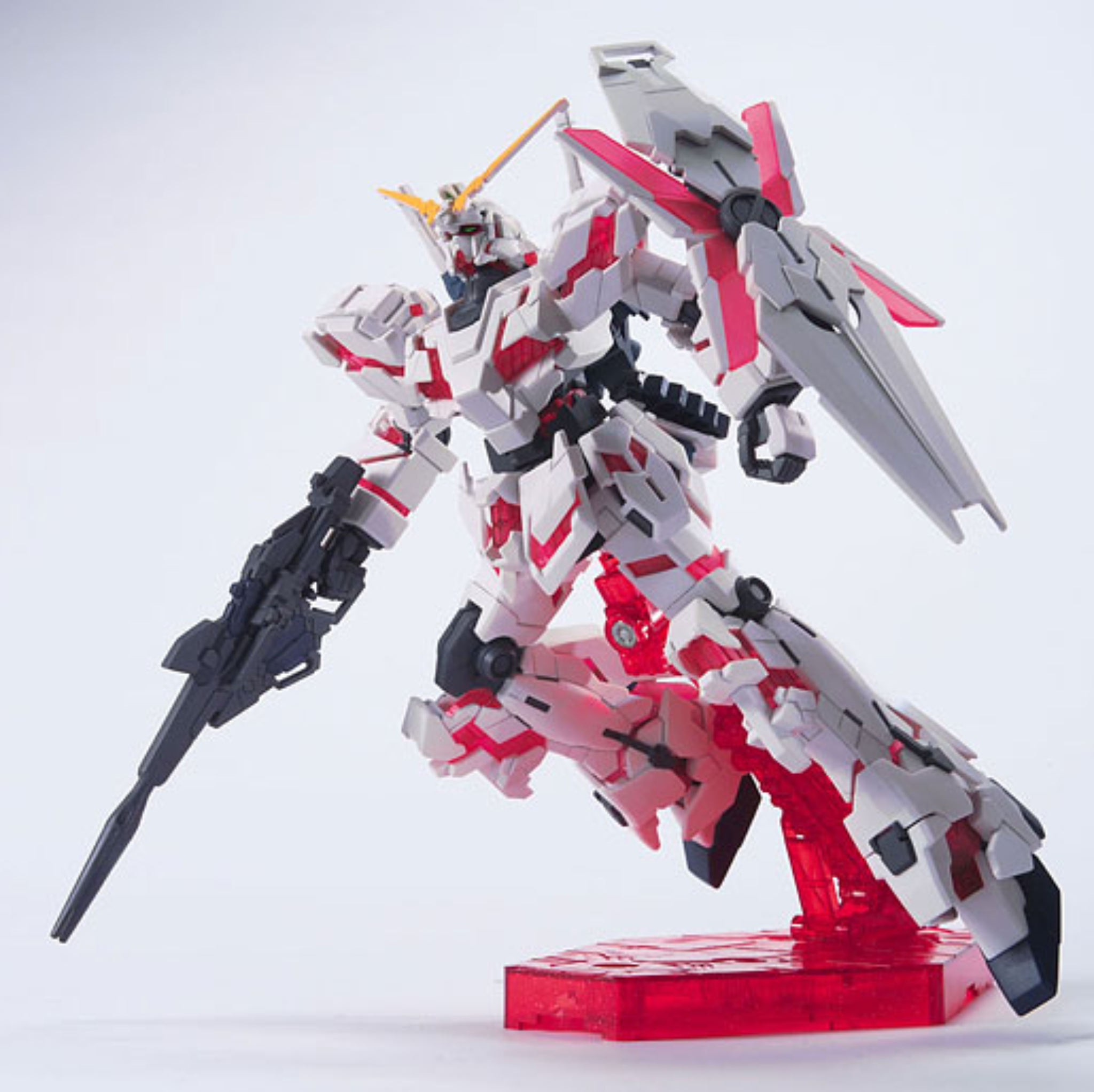 BANDAI Hobby HGUC 1/144 #100 RX-0 Unicorn Gundam (Destroy Mode)