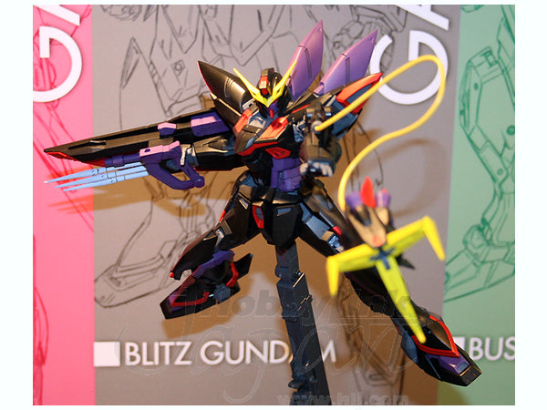 BANDAI Hobby MG 1/100 Blitz Gundam