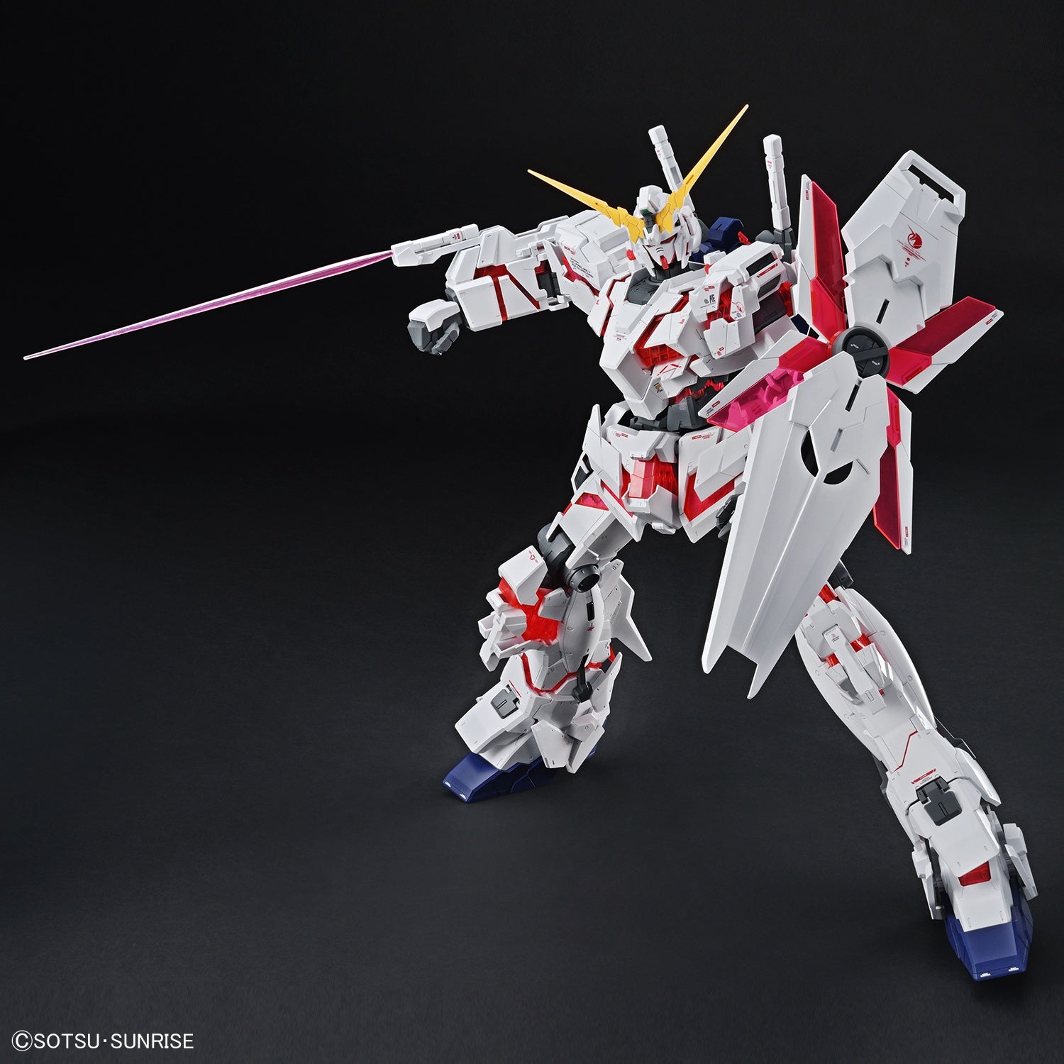 BANDAI Hobby Mega Size Model - 1/48 Scale Unicorn Gundam [Destroy Mode]