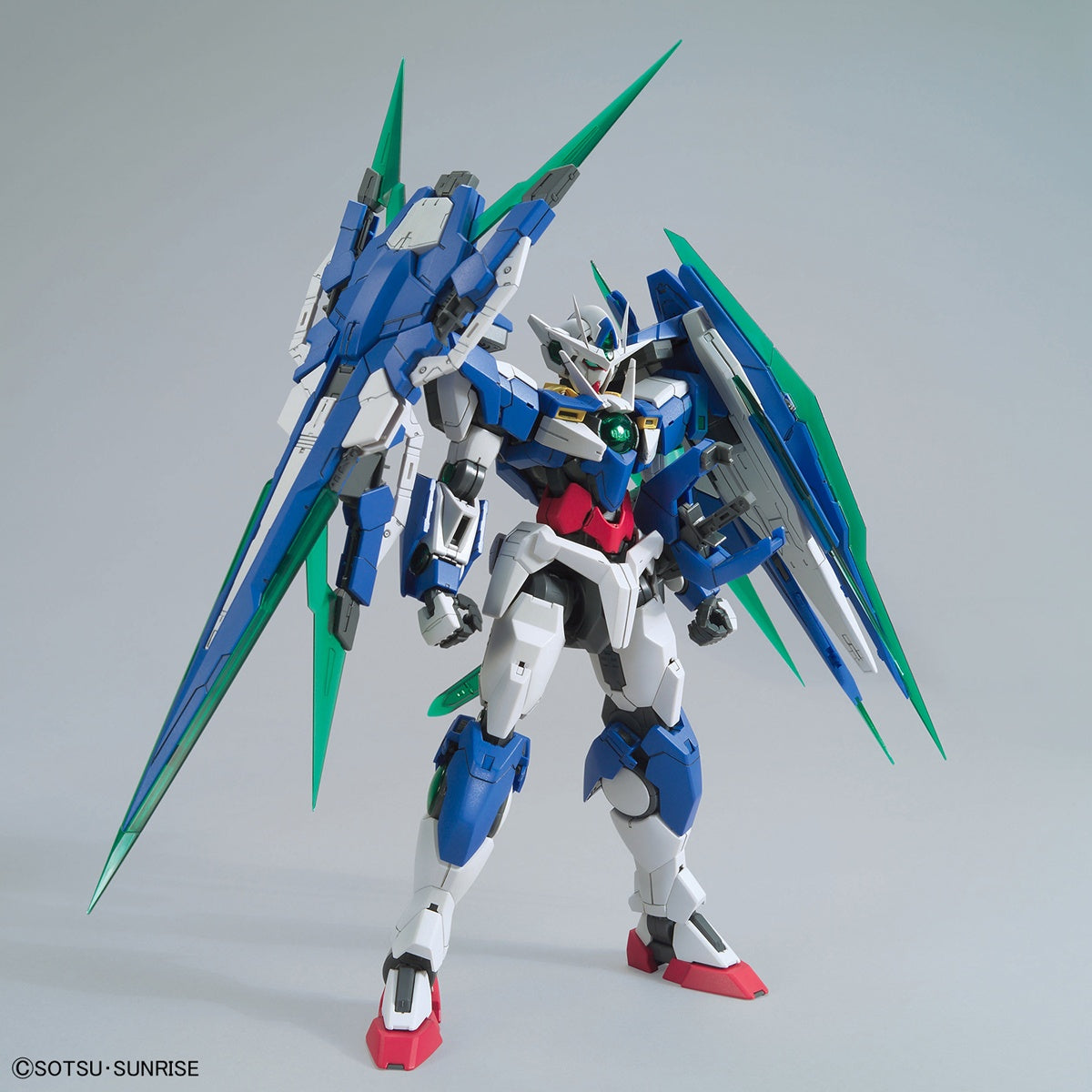 BANDAI Hobby MG 1/100 00 QAN[T] FULL SABER