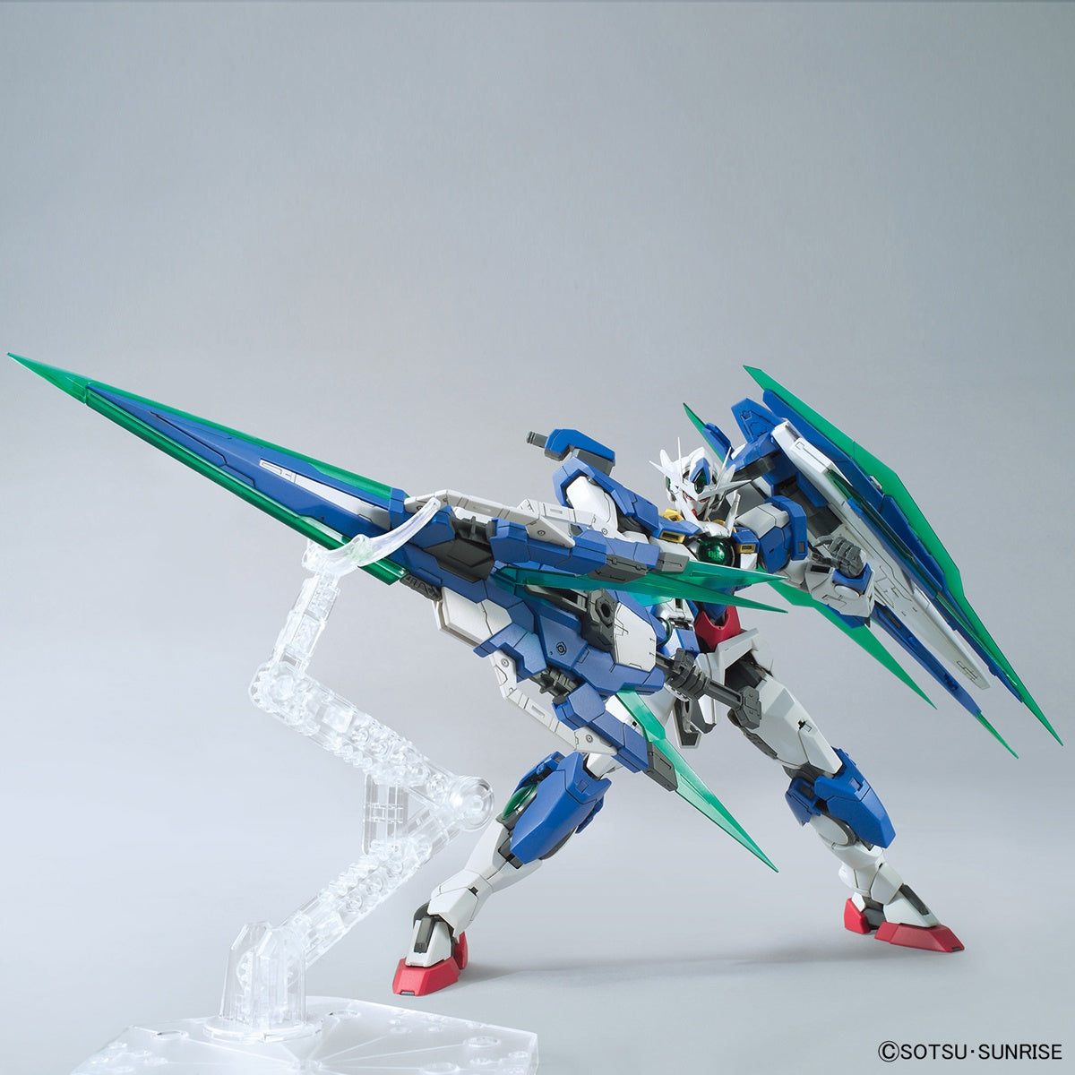 BANDAI Hobby MG 1/100 00 QAN[T] FULL SABER