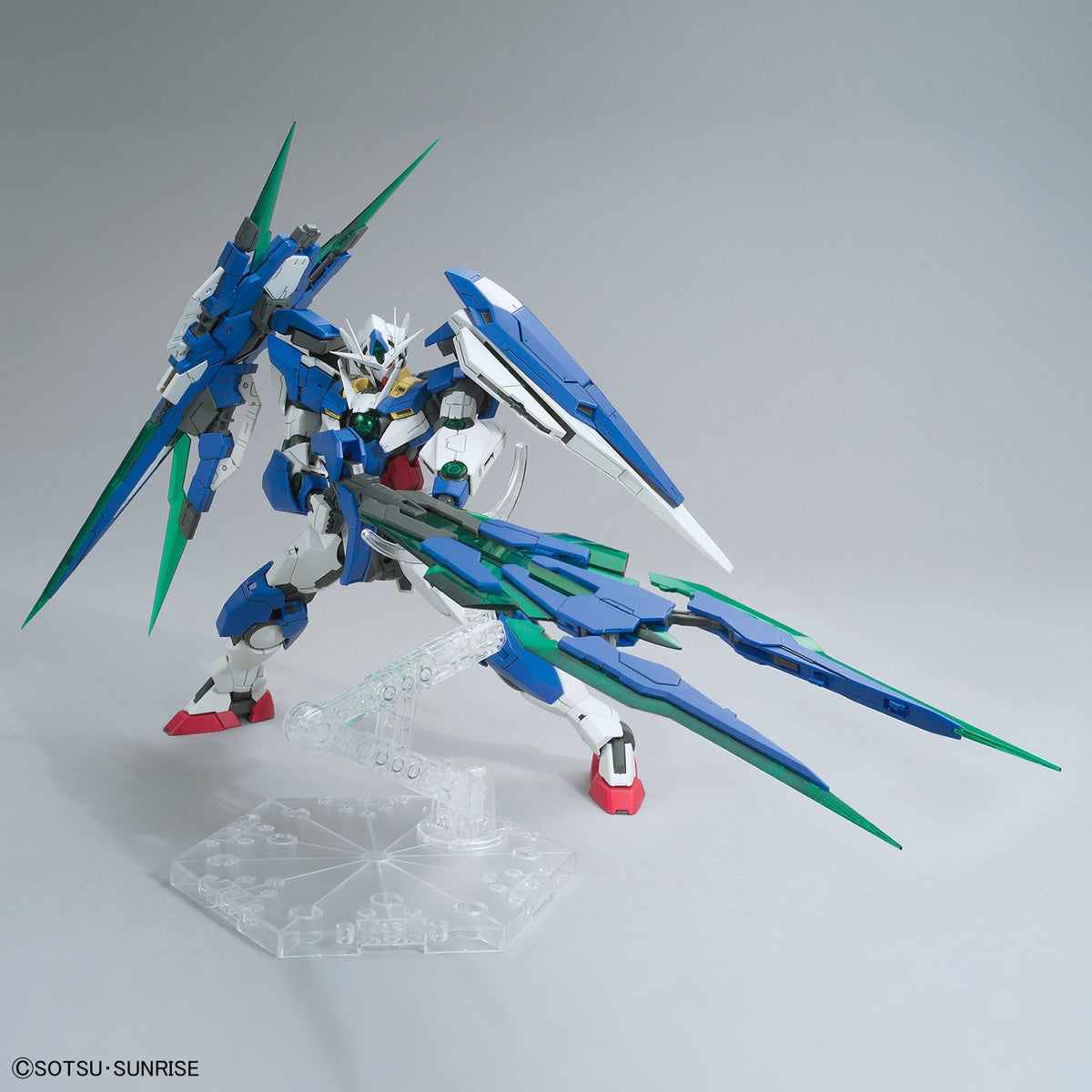 BANDAI Hobby MG 1/100 00 QAN[T] FULL SABER