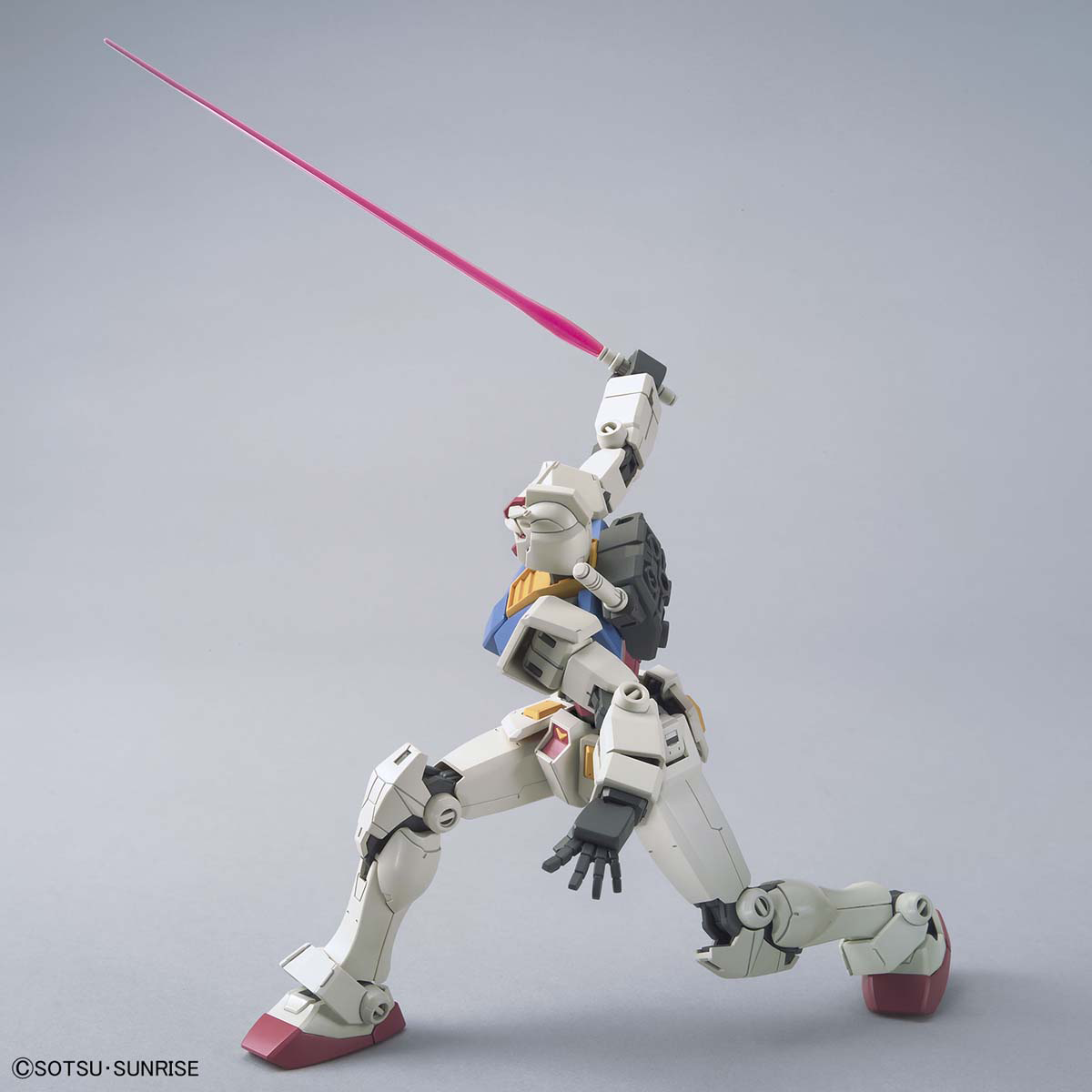 BANDAI Hobby HG 1/144 RX-78-2 GUNDAM [BEYOND GLOBAL]