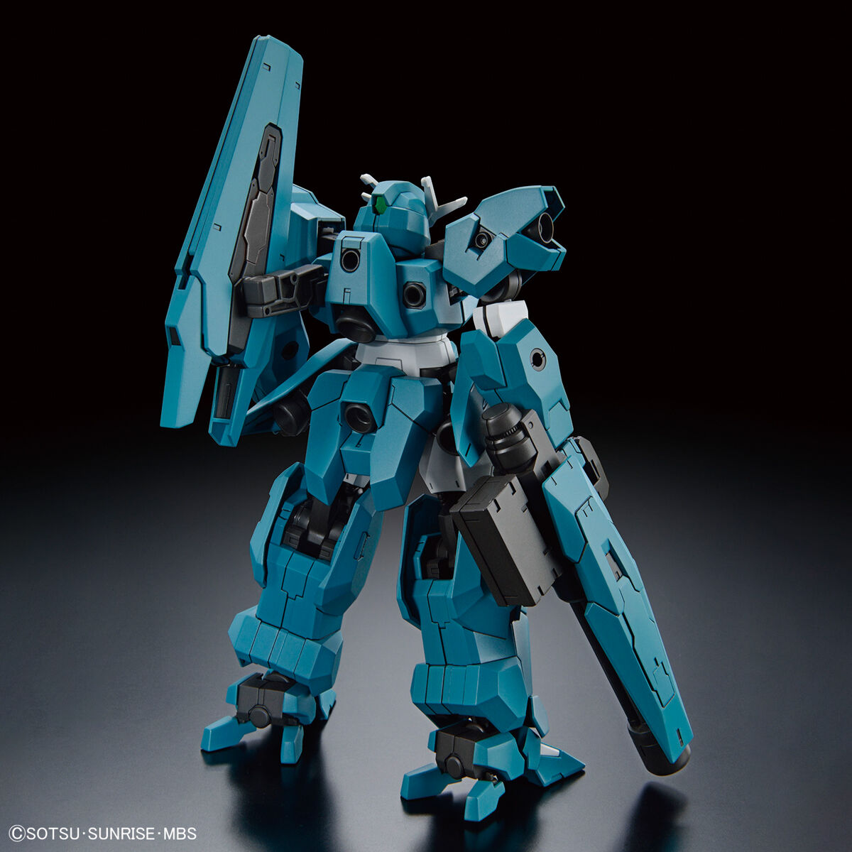 BANDAI Hobby HG 1/144 GUNDAM LFRITH UR