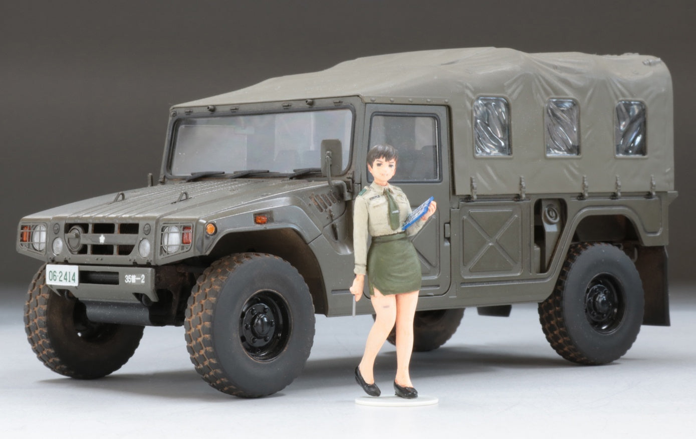 FineMolds 1/35 Historic Costume Girl JGSDF HMV with Figure 'Hinata'