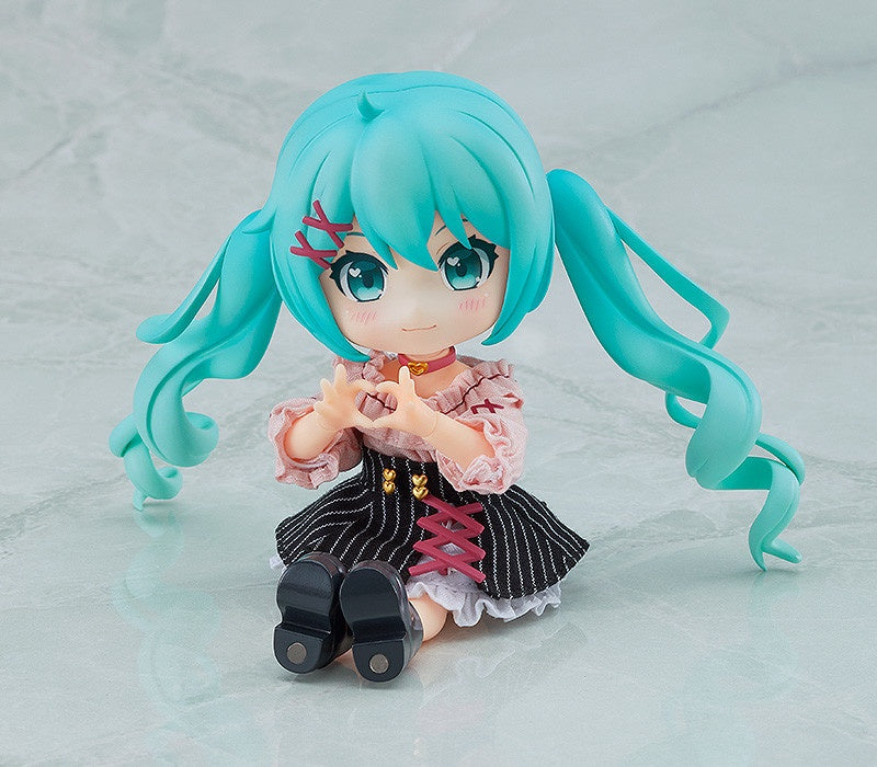 Good Smile Company Character Vocal Series 01: Hatsune Miku Series Hatsune Miku: Date Outfit Ver. Nendoroid Doll