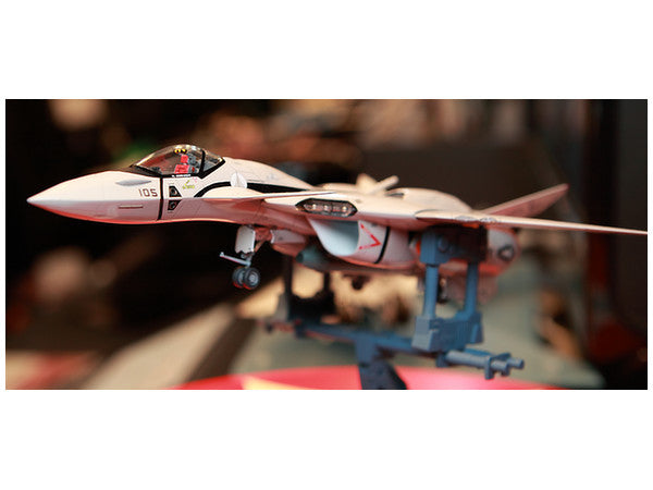 Hasegawa [22] 1:72 VF-11B THUNDERBOLT MACROSS PLUS