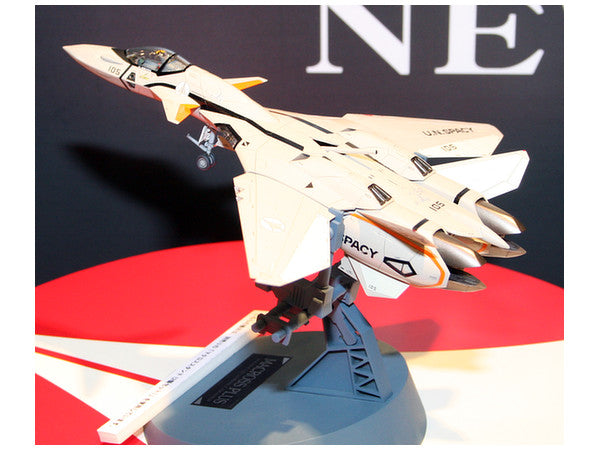 Hasegawa [22] 1:72 VF-11B THUNDERBOLT MACROSS PLUS