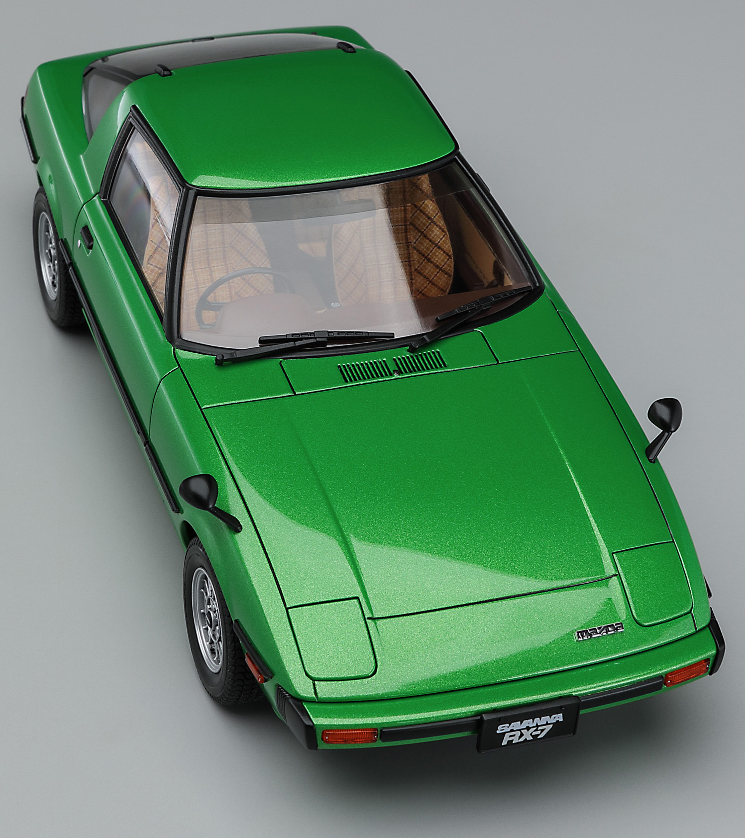 Hasegawa [HC43] 1:24 MAZDA SAVANNA RX-7 (SA22C) EARLY VERSION Limited(4967834211438)