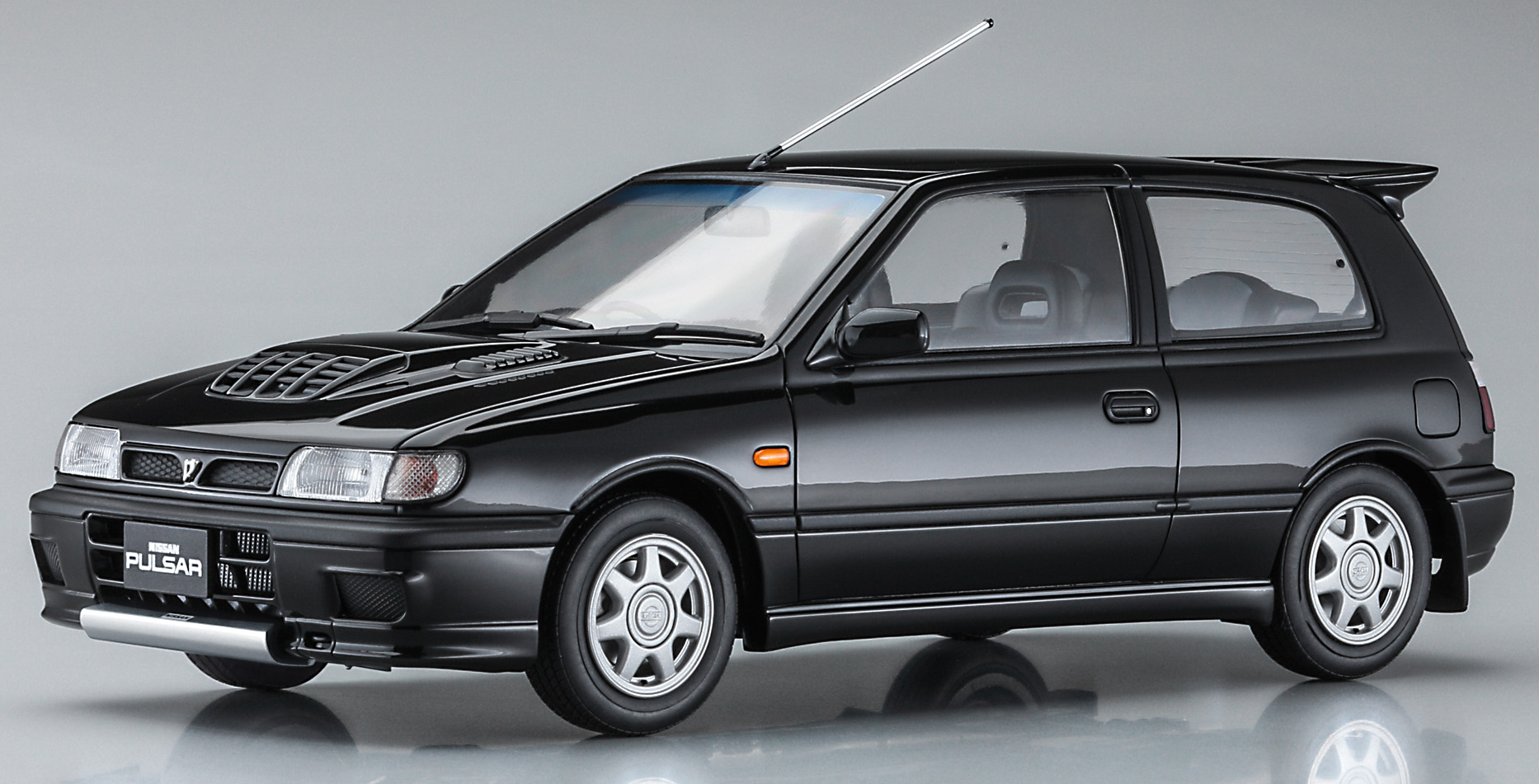 Hasegawa [HC47] 1:24 NISSAN PULSAR (RNN14) GTI-R(4967834211476)