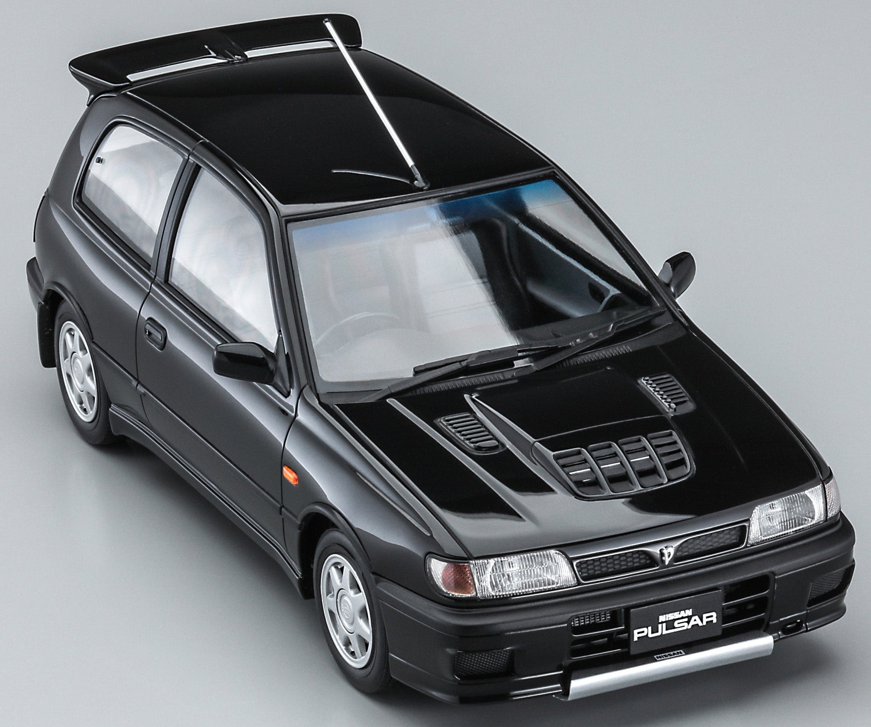 Hasegawa [HC47] 1:24 NISSAN PULSAR (RNN14) GTI-R(4967834211476)