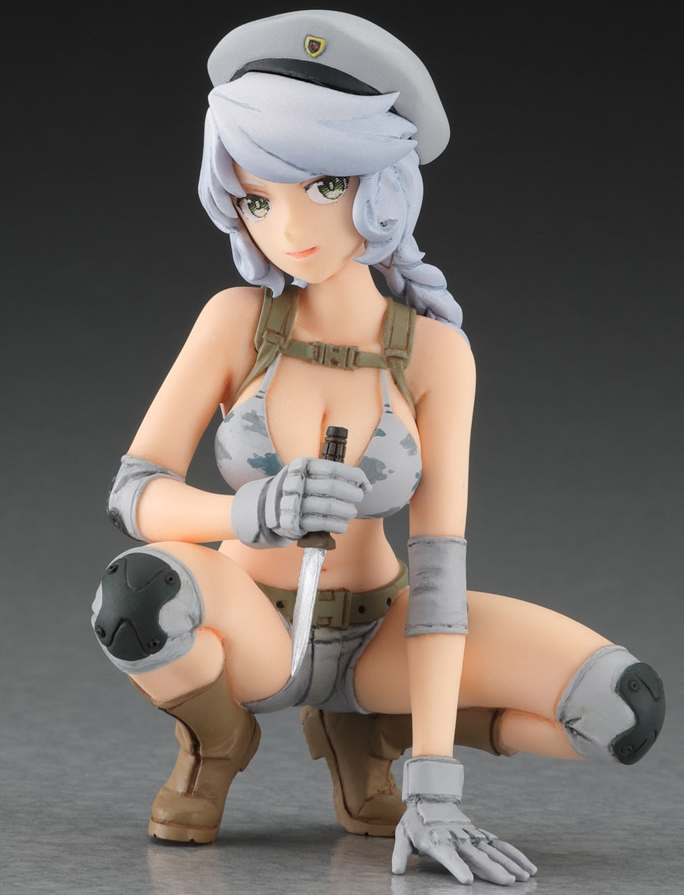 Hasegawa 1/12 Egg Girls Collection No.20 'Sasha Ilyushina' (Army) - P-REX Hobby