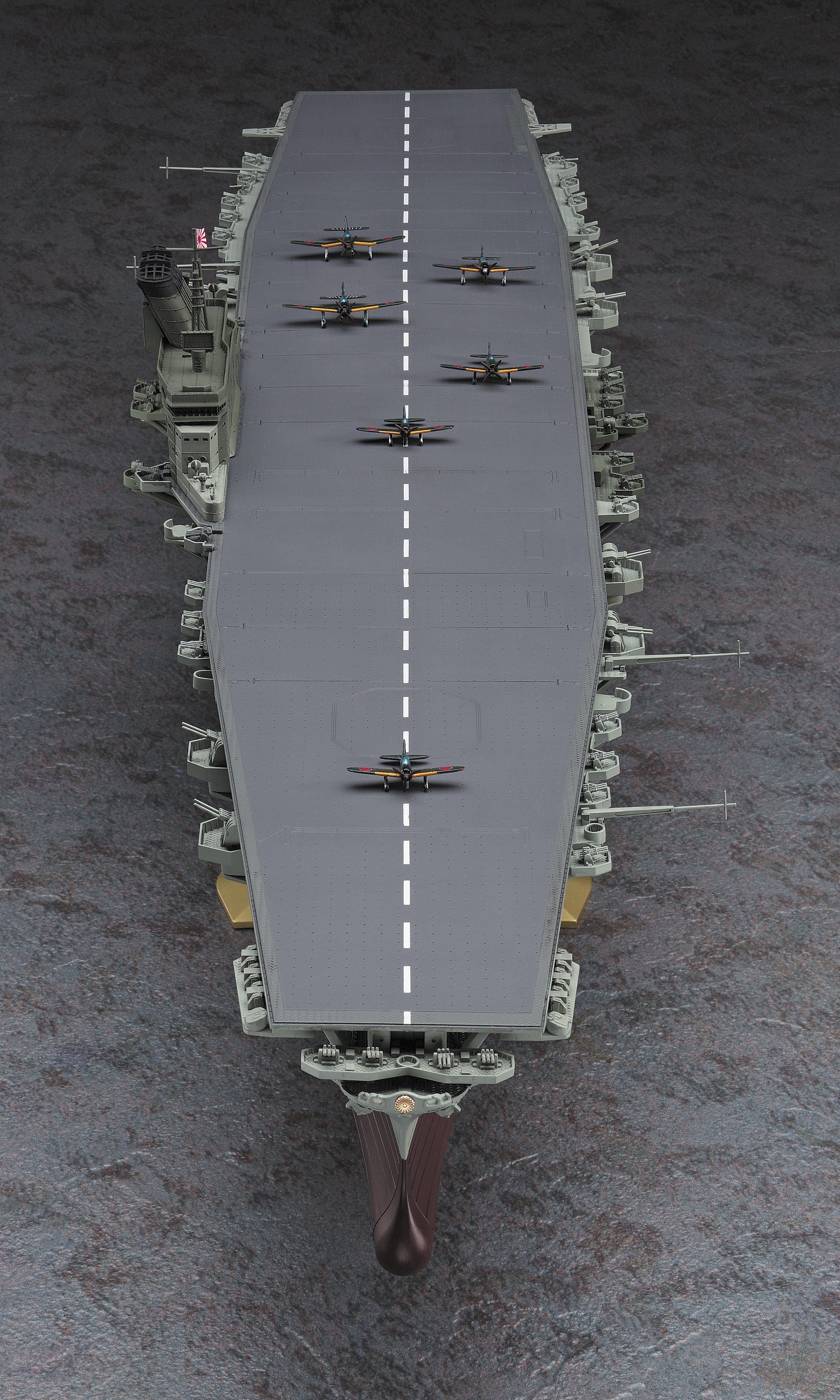 Hasegawa 1/450 Ijn Aircraft Carrier Shinano