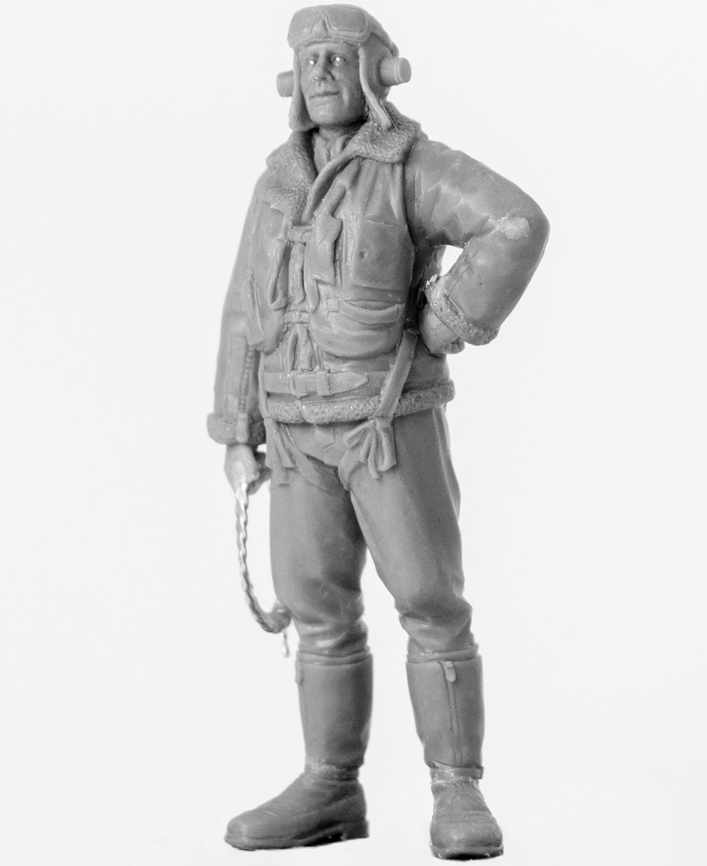 ICM 1/32 British Pilots (1939-1945) (3 figures) (100% new molds)