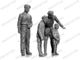 ICM 1/35 WWII French Tank Crew (4 figures) (100% new molds)